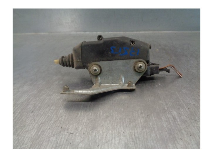 Recambio de motor cierre centralizado delantero izquierdo para opel corsa a 1.4 cat (l48) referencia OEM IAM 90196834 