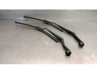 Recambio de brazo limpia delantero derecho para chrysler pt cruiser (pt_) 2.2 crd referencia OEM IAM 5018426AA 5018426AA 