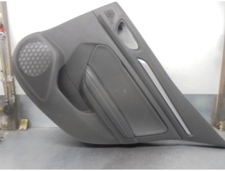 Recambio de guarnecido puerta trasera derecha para renault megane iv berlina 5p 1.5 dci diesel fap energy referencia OEM IAM 829