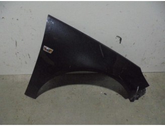 Recambio de aleta delantera derecha para opel insignia berlina 2.0 cdti cat referencia OEM IAM 6102366 NEGRA 