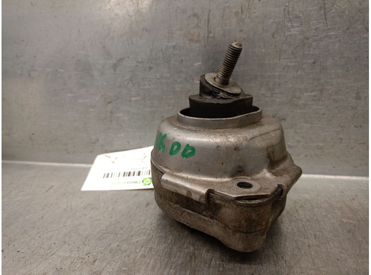 Replacement right engine mount for BMW X3 (E83) 2.0 SD OEM IAM reference 22113453257 22113453257 
