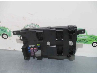 Recambio de caja reles / fusibles para kia carnival 2.9 crdi cat referencia OEM IAM 919584D0800H FC14095624 