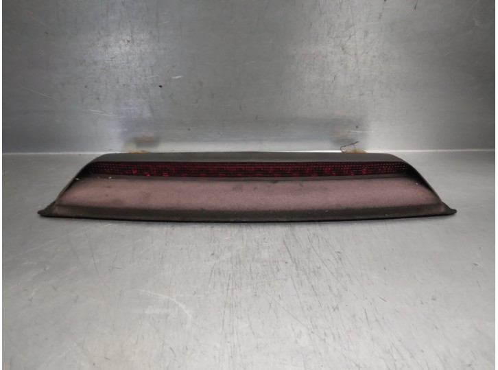 Recambio de luz central de freno para skoda superb (3u4) 2.0 tdi dpf referencia OEM IAM 3B5945135C  