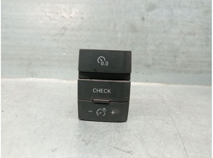 Recambio de interruptor para audi q7 (4lb) 3.0 tdi quattro referencia OEM IAM 4L1927123  