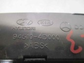 Replacement clock for Kia Carnival 2.9 CRDi CAT OEM IAM reference 945104D000 