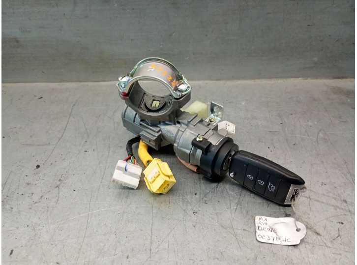 Replacement ignition switch for Kia Rio IV (YB, SC, FB) 1.2 CVVT OEM IAM reference 81910D3000 81910D3000 