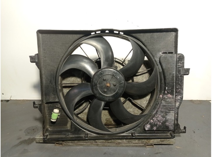 Recambio de electroventilador para kia rio iv (yb, sc, fb) 1.2 cvvt referencia OEM IAM 25380H8150 DOOWON