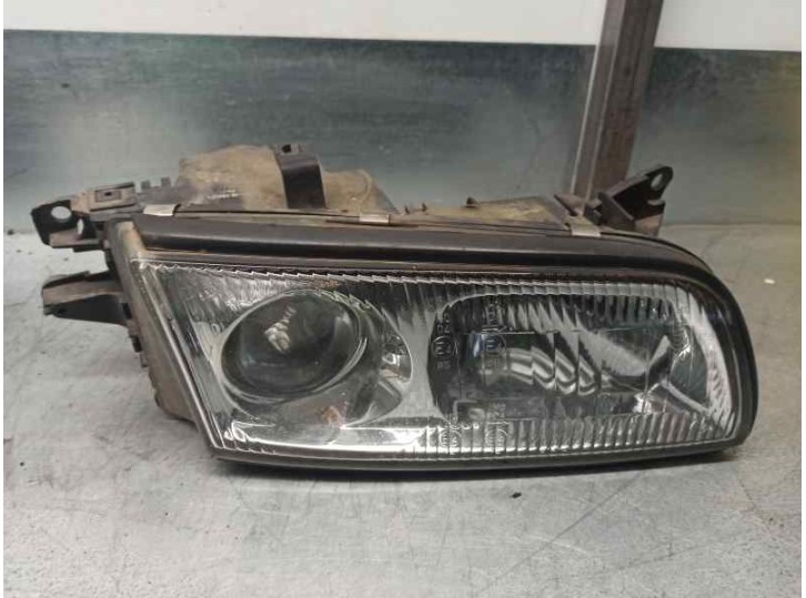 Recambio de faro derecho para mazda xedos 9 (ta) 2.5 v6 24v cat referencia OEM IAM TB825103XA 