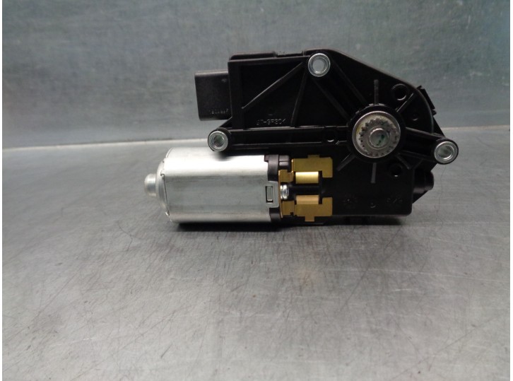 Recambio de motor techo electrico para kia xceed 1.4 tgdi cat referencia OEM IAM K8210J7000 81679J7900 