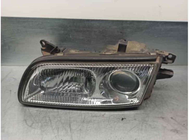 Recambio de faro izquierdo para mazda xedos 9 (ta) 2.5 v6 24v cat referencia OEM IAM TB825104XA 