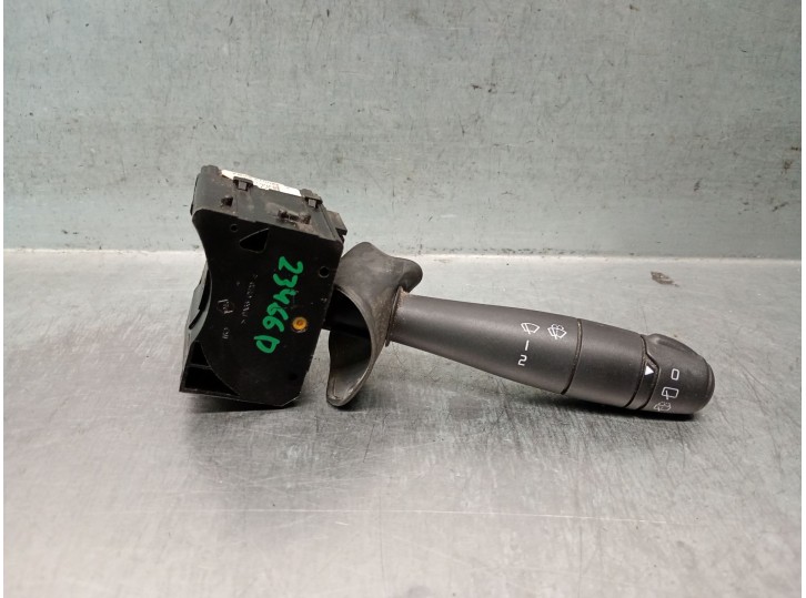 Recambio de mando limpia para dacia sandero 1.5 dci referencia OEM IAM 901057668 6001551361 