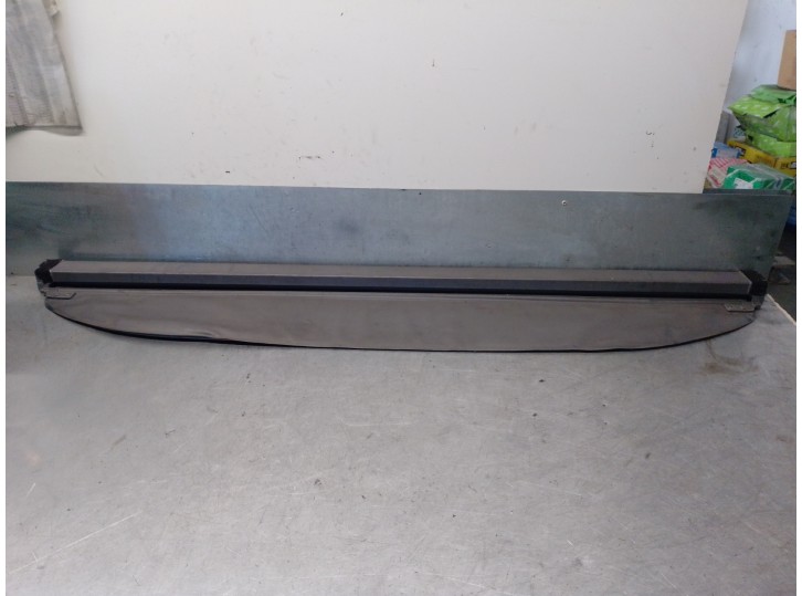 Recambio de bandeja trasera para kia joice 2.0 cat referencia OEM IAM 85601M2000LT  