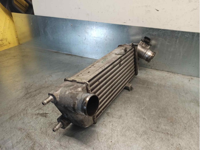 Recambio de intercooler para hyundai i30 style referencia OEM IAM 282712A610  6714315 MODINE