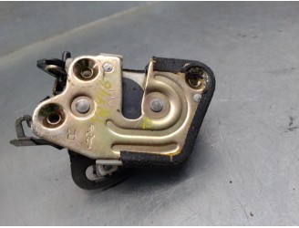 Recambio de cerradura puerta trasera derecha para kia joice 2.0 cat referencia OEM IAM 81420M2000  5 PUERTAS