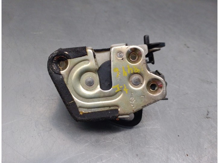 Recambio de cerradura puerta trasera izquierda para kia joice 2.0 cat referencia OEM IAM 81410M2000  5 PUERTAS