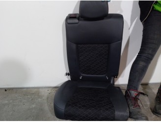 Recambio de asientos trasero derecho para peugeot 3008 1.2 12v e-thp / puretech referencia OEM IAM 4856971 TELA Y CUERO NEGRO 5 