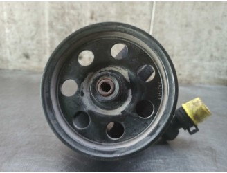 Recambio de bomba servodireccion para ford focus berlina (cak) 1.8 tdci cat referencia OEM IAM 2KD2203 
