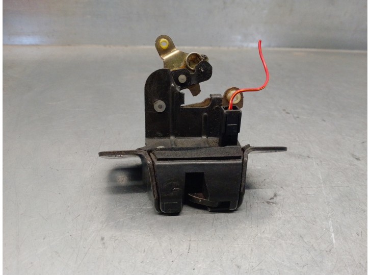 Recambio de cerradura maletero / porton para kia joice 2.0 cat referencia OEM IAM 81230M2000 1 PIN 5 PUERTAS