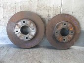 Replacement front brake disc for Ford Focus Saloon (CAK) 1.8 TDCi CAT OEM IAM reference 4410264 DF4036 TRW