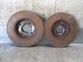 Replacement front brake disc for Ford Focus Saloon (CAK) 1.8 TDCi cat OEM IAM reference 4410264 DF4036 TRW