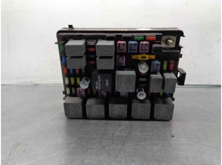 Recambio de caja reles / fusibles para kia carens 2.0 turbodiesel cat referencia OEM IAM 02263DAK7711 