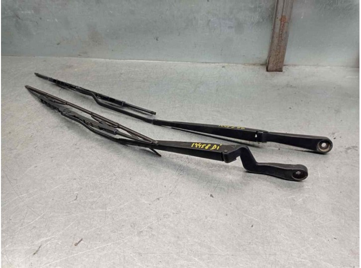 Replacement front right wiper arm for Skoda Fabia (6Y2/6Y3) 1.9 SDI CAT (ASY) OEM IAM reference 6Y1955410 