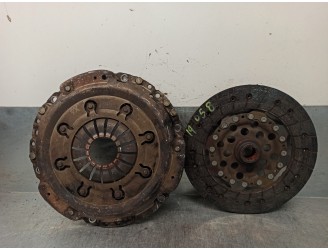 Recambio de kit embrague para opel omega b 2.5 turbodiesel (x 25 td / u 25 td / l93) referencia OEM IAM 664228  