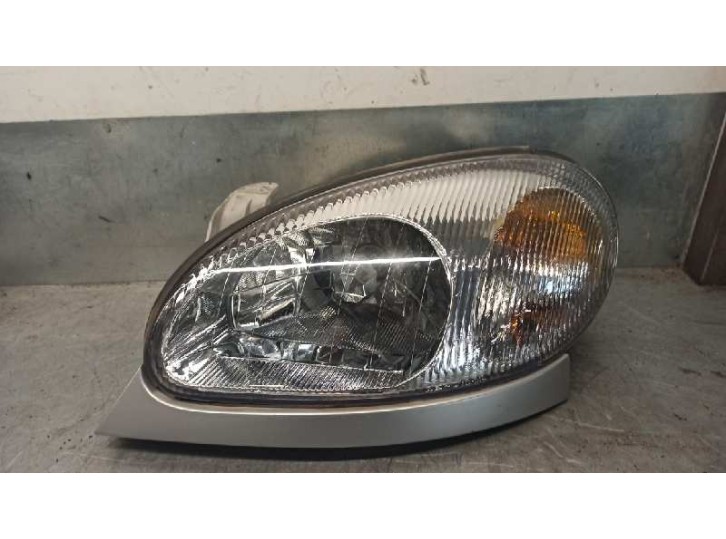 Recambio de faro izquierdo para daewoo lanos 1.5 cat referencia OEM IAM 96304610 