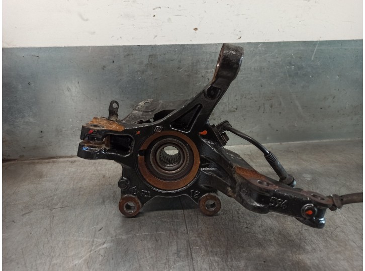 Recambio de mangueta delantera izquierda para renault captur 0.9 energy referencia OEM IAM 400156259R 