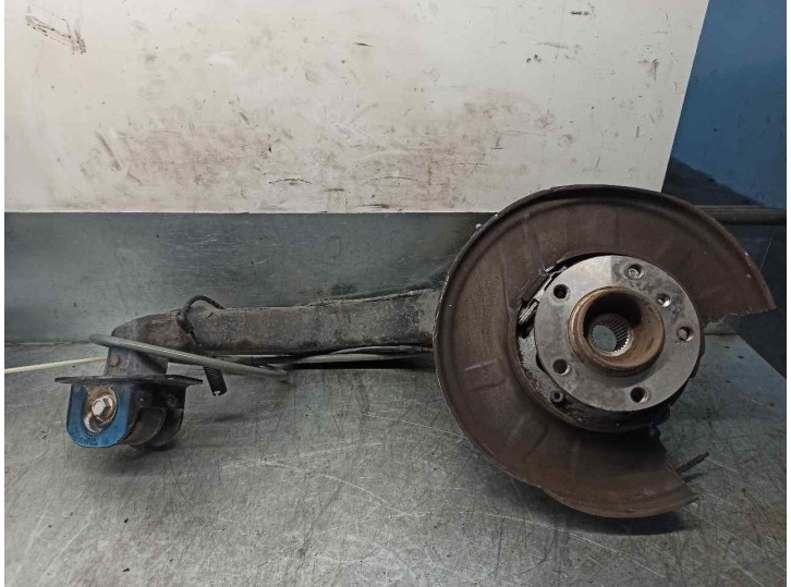 Recambio de mangueta trasera derecha para bmw x3 (e83) 2.0 turbodiesel cat referencia OEM IAM 341325202 CESTA 26B