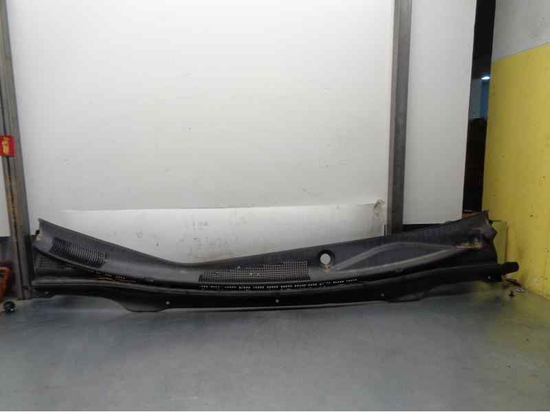 Recambio de torpedo para hyundai i30 style referencia OEM IAM 861512R000  