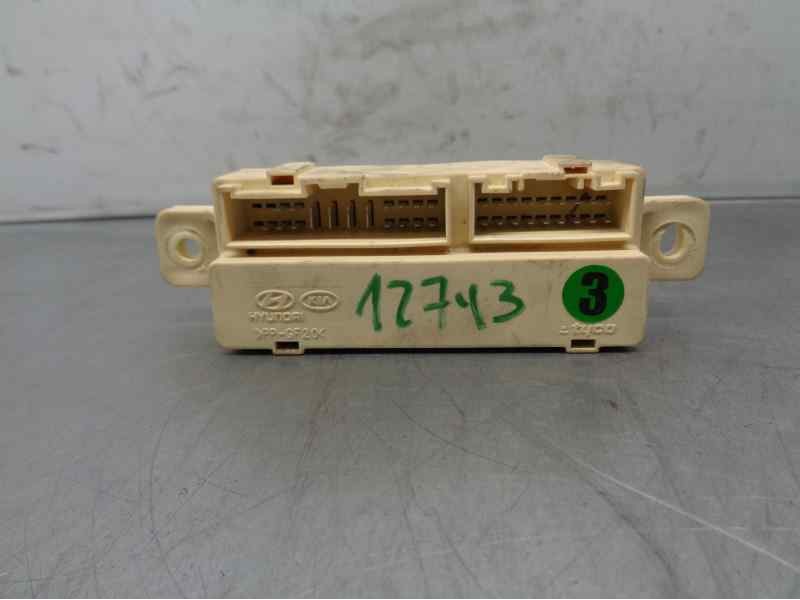 Recambio de caja reles / fusibles para hyundai i30 style referencia OEM IAM 919402H130  