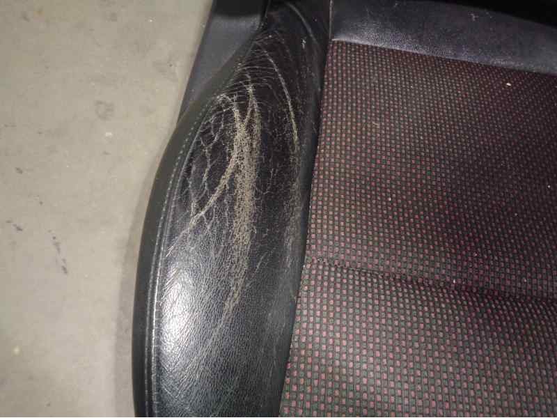 Recambio de asiento delantero derecho para hyundai i30 style referencia OEM IAM  CUERO NEGRO Y TELA ROJA 5 PUERTAS