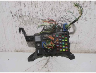 Recambio de caja reles / fusibles para jaguar x-type 2.0 d executive referencia OEM IAM 4X4314A073AD 518904107 