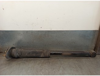 Recambio de amortiguador trasero izquierdo para mitsubishi space wagon (n80/n90) 2.4 gdi cat referencia OEM IAM MR319243  