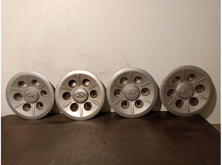 Recambio de tapacubos para hyundai h350 furgoneta 2.5 crdi referencia OEM IAM 529604H000 