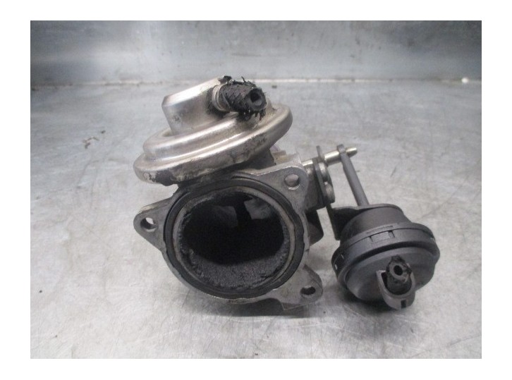 Recambio de valvula egr para audi a3 (8l) 1.9 tdi referencia OEM IAM 038131501E 
