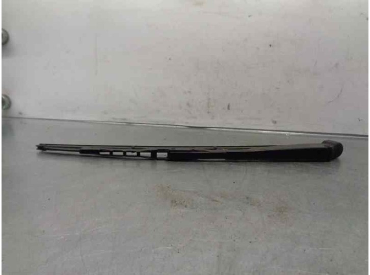 Recambio de brazo limpia trasero para smart coupe turbo cat referencia OEM IAM 