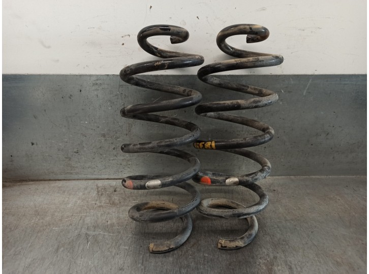 Recambio de muelle amortiguacion para renault captur 0.9 energy referencia OEM IAM 550208225R 