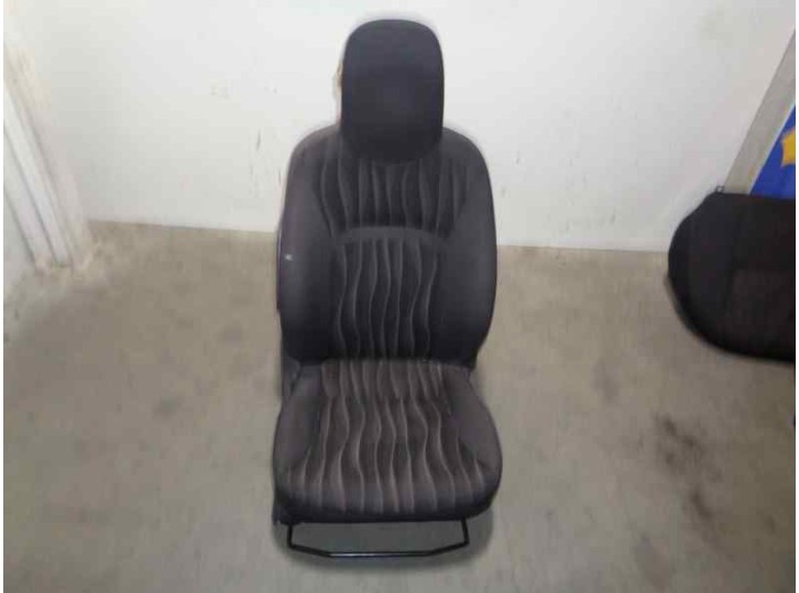 Recambio de asiento delantero derecho para nissan pixo (uao) 1.0 referencia OEM IAM TELA GRIS OSCURO 5 PUERTAS