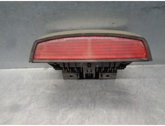 Recambio de luz central de freno para kia rio i hatchback (dc) 1.3 referencia OEM IAM 92700FD50008  