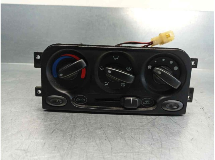 Replacement heater / air conditioning control for Chevrolet Matiz 0.8 CAT OEM IAM reference 93741223 