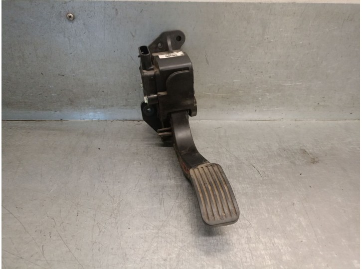 Recambio de potenciometro pedal para hyundai h350 furgoneta 2.5 crdi referencia OEM IAM 9460059000 3271059000 