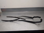 Recambio de brazo limpia delantero izquierdo para land rover range rover sport 3.0 td v6 cat referencia OEM IAM LR076843 5 PUER