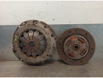 Replacement clutch kit for Fiat Punto Sedan (188) 1.2 CAT OEM IAM reference 55200322 