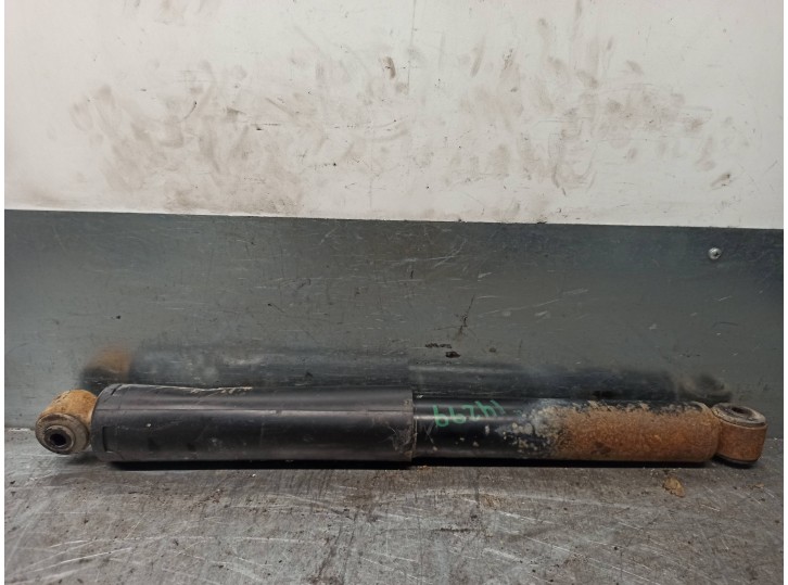 Replacement rear right shock absorber for Chrysler Jeep Cherokee (KJ) 2.8 CRD CAT OEM IAM reference 52088573AE 