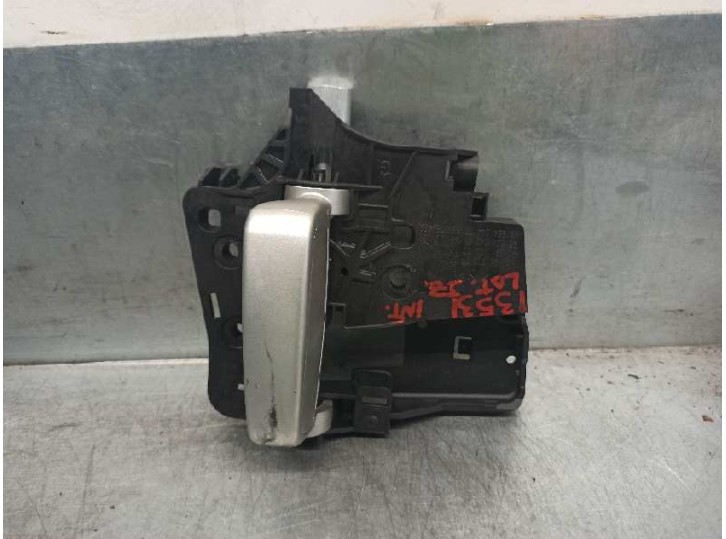 Recambio de maneta interior trasera izquierda para peugeot partner kombi premium referencia OEM IAM 9682100777  DE COIRREDERA