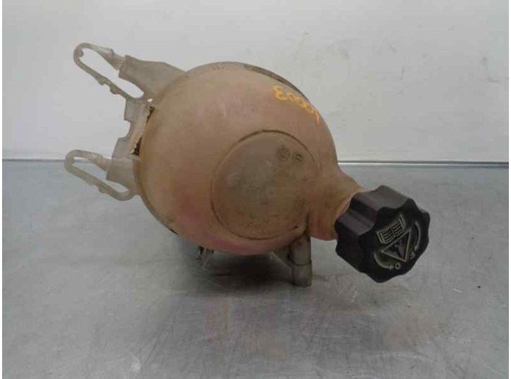 Recambio de deposito expansion para peugeot 1007 sport referencia OEM IAM 9680154180  