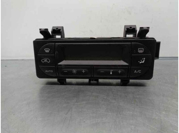 Recambio de mando climatizador para peugeot 1007 sport referencia OEM IAM 96530443XT  