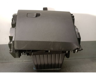 Recambio de guantera para renault captur ii referencia OEM IAM 685005441R 